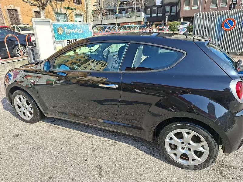 Usata Alfa Romeo MiTo Progression 77 CV (56 kW) 2013 Nero Utilitaria