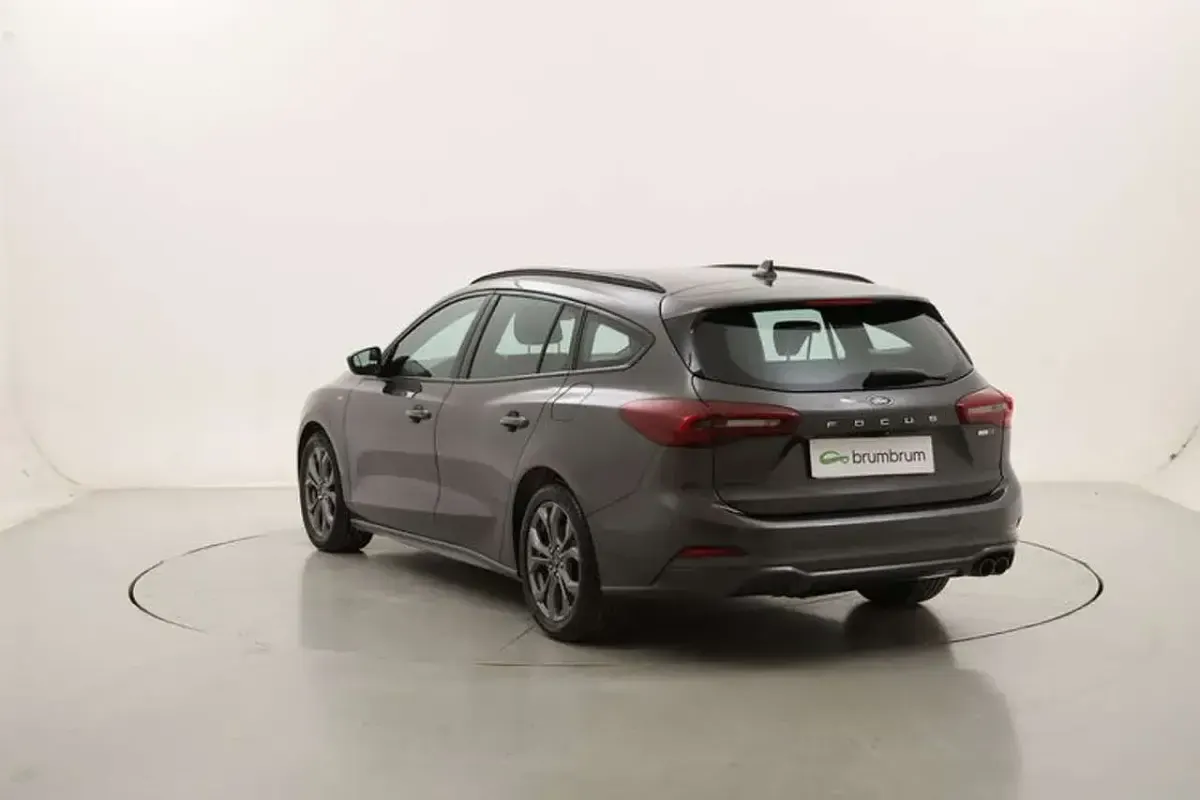 Usata Ford Focus ST-Line 125 CV (91 kW) 2023 Grigio Station wagon