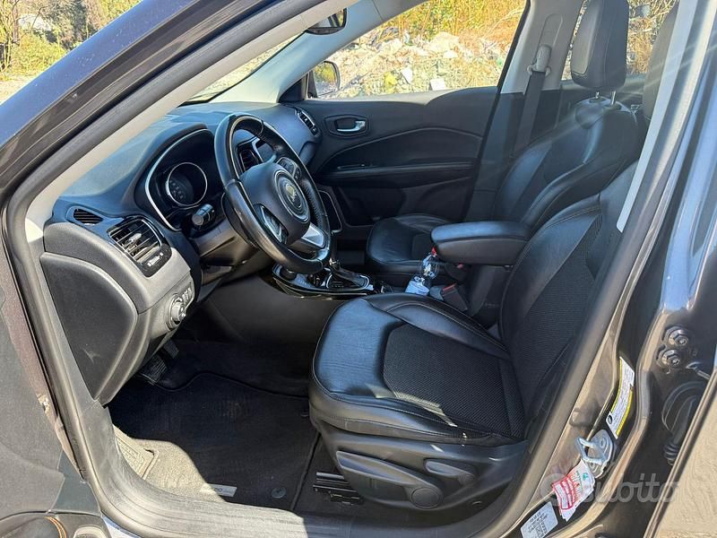 Usata Jeep Compass Limited 140 CV (102 kW) 2017 Marrone SUV