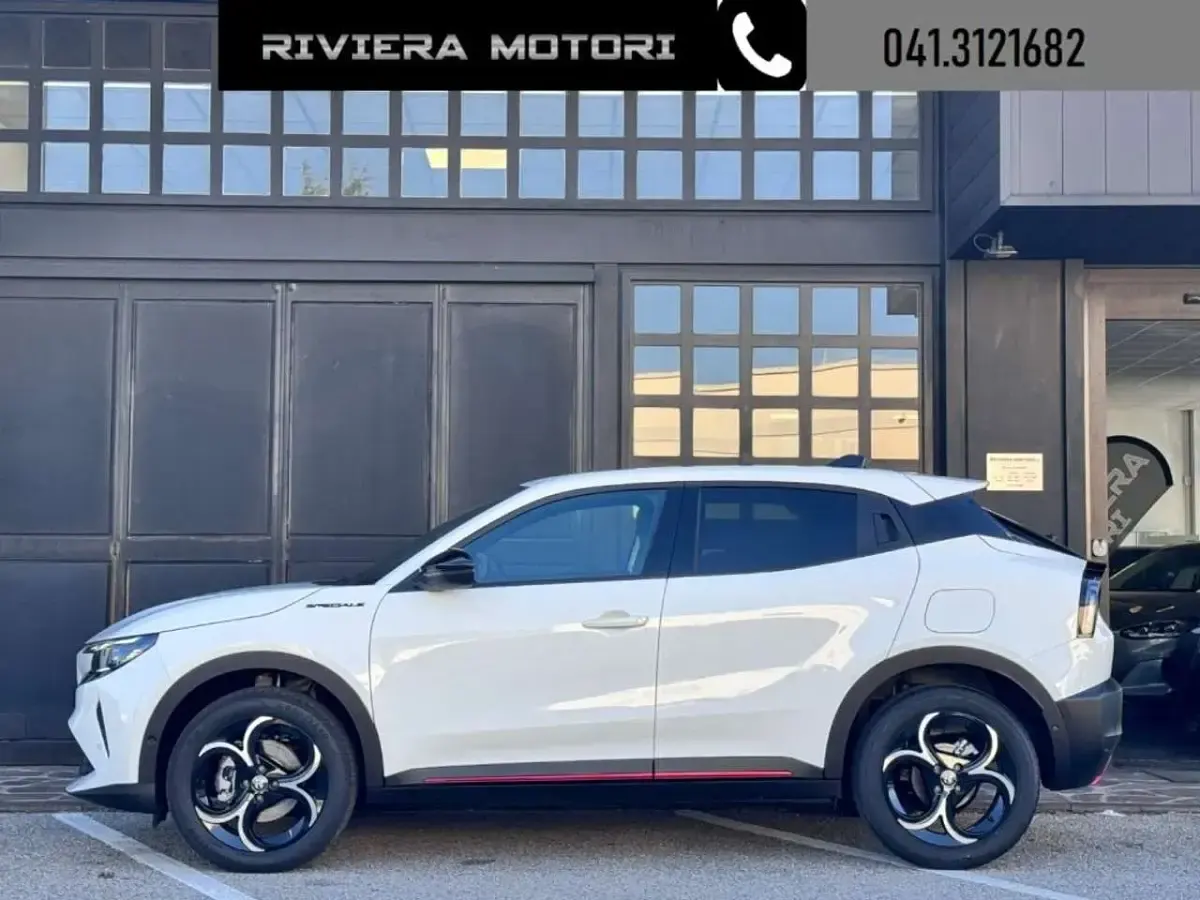 Nuova Alfa Romeo GT Junior Edizione Speciale 136 CV (100 kW) 2026 Bianco SUV