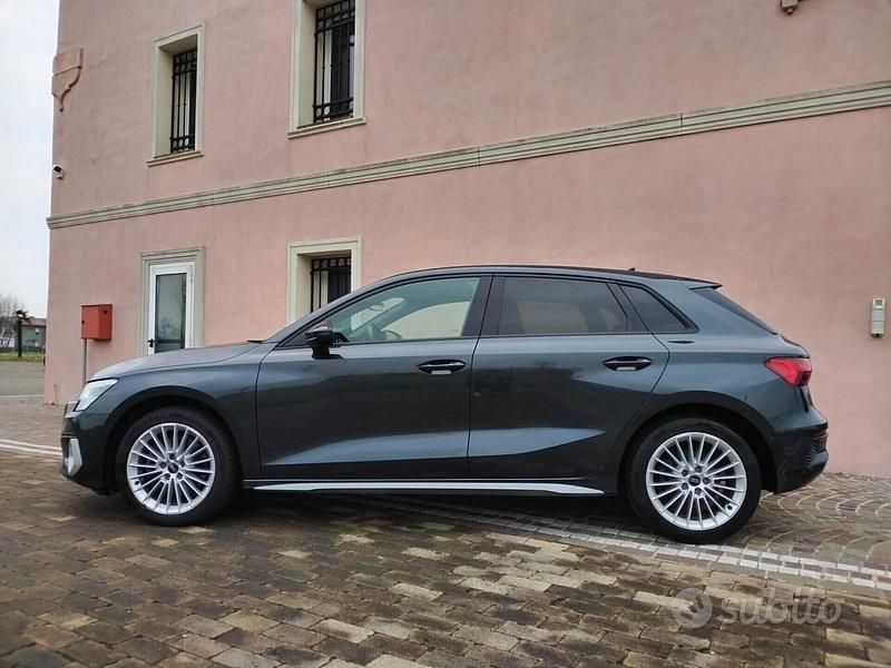 Usata Audi A3 Advanced 149 CV (109 kW) 2022 Grigio Berlina