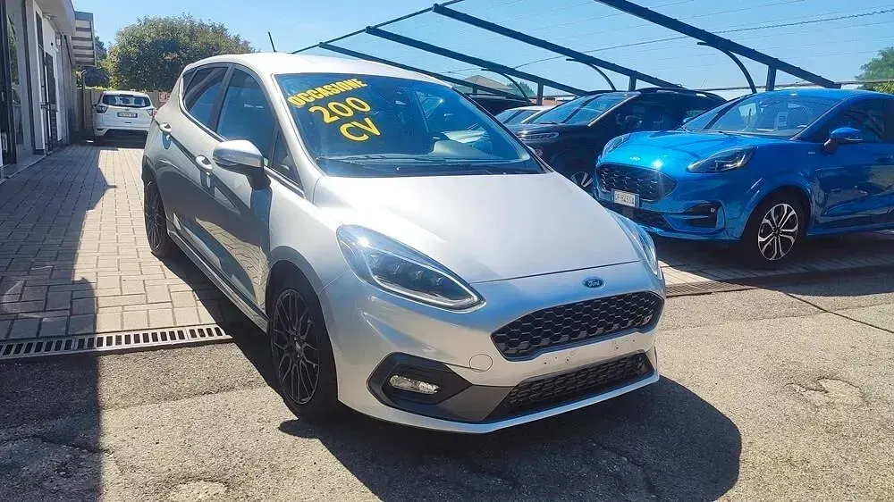 Usata Ford Fiesta ST 205 CV (150 kW) 2020 Argento Utilitaria