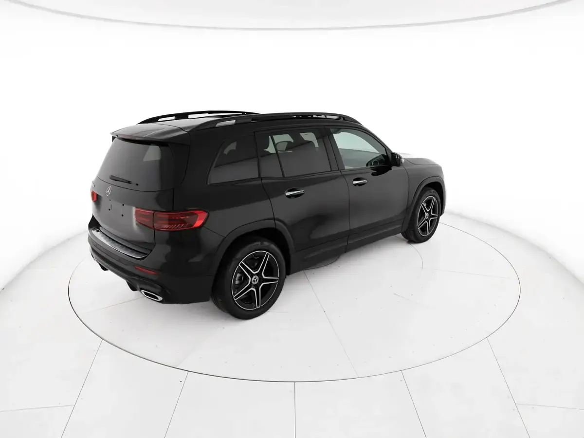Nuova Mercedes GLB180 Advanced Plus 116 CV (85 kW) 2026 Nero notte SUV