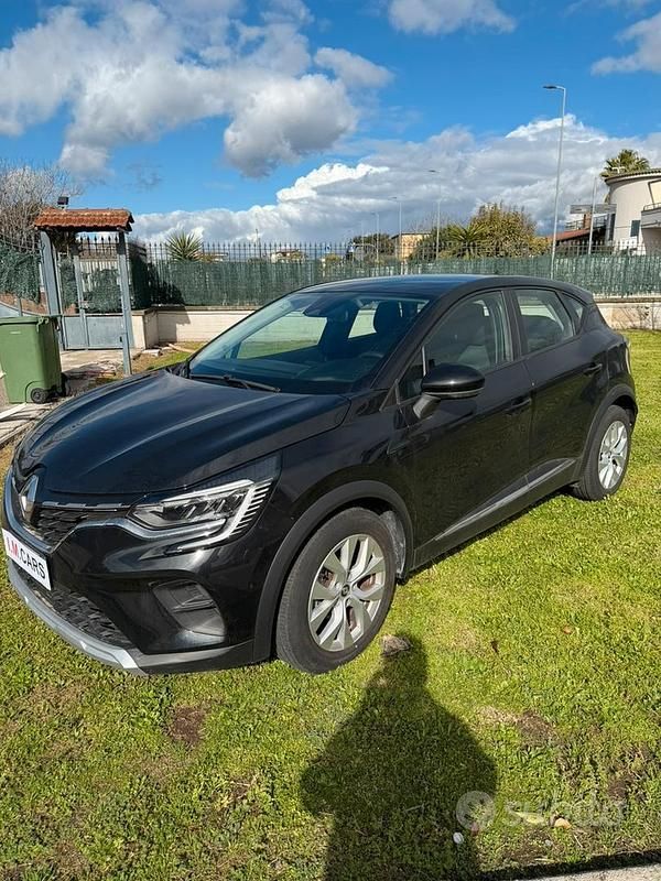 Usata Renault Captur 90 CV (66 kW) 2021 Nero SUV
