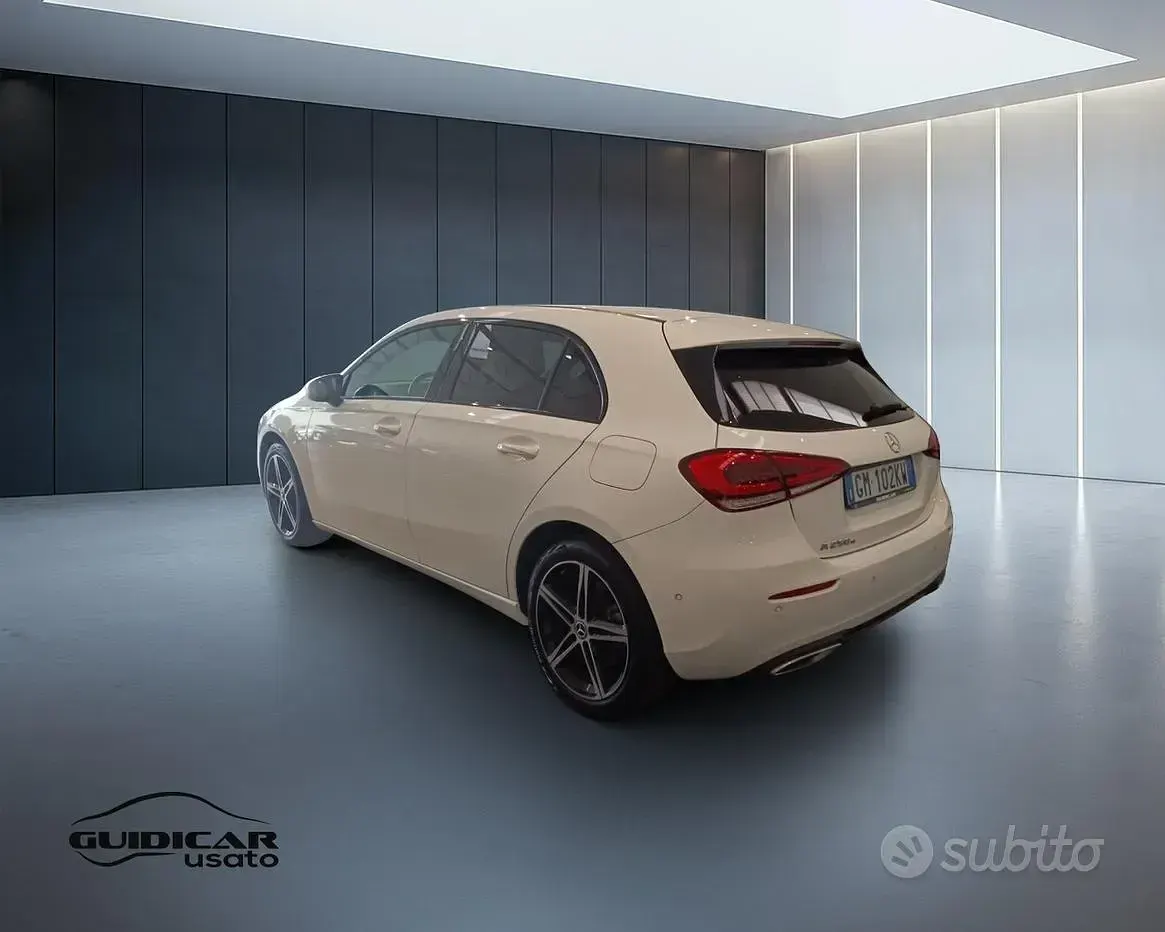 Usata Mercedes A250 218 CV (160 kW) 2022 Bianco Berlina