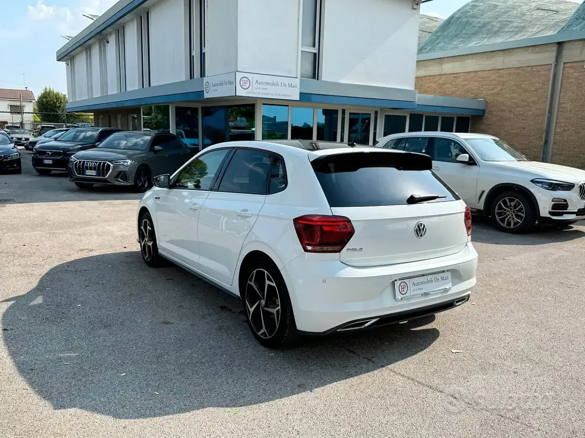 Usata VW Polo R-line 116 CV (85 kW) 2019 Bianco Utilitaria