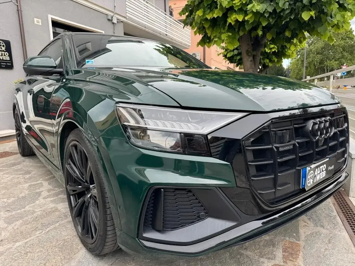 Usata Audi Q8 Sport 285 CV (209 kW) 2023 Verde SUV