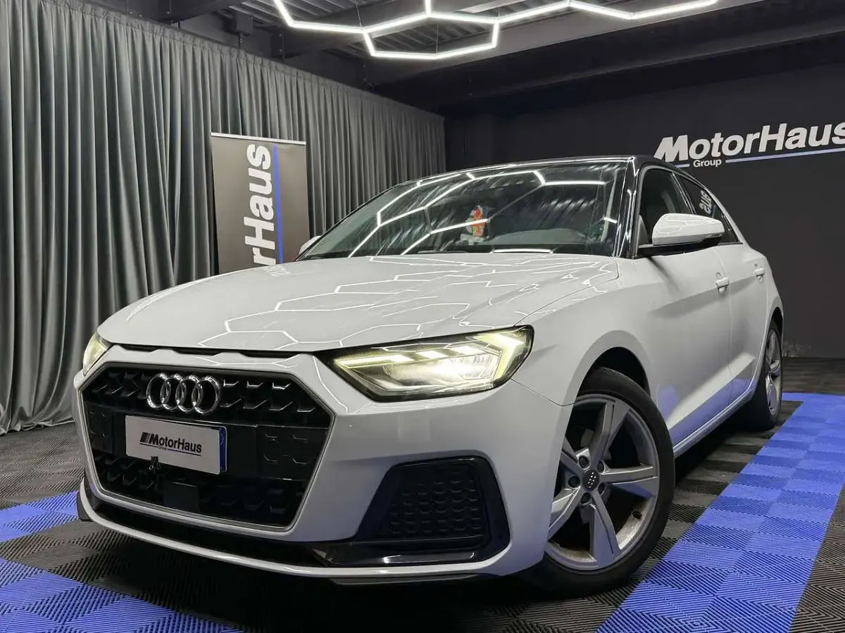 Usata Audi A1 Ambiente 116 CV (85 kW) 2020 Bianco SUV