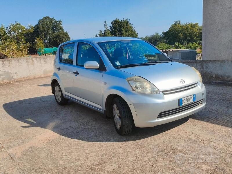 Usata 2006 Daihatsu Sirion Due volumi | 3900 € (Molto cara) - Immagine 1/4