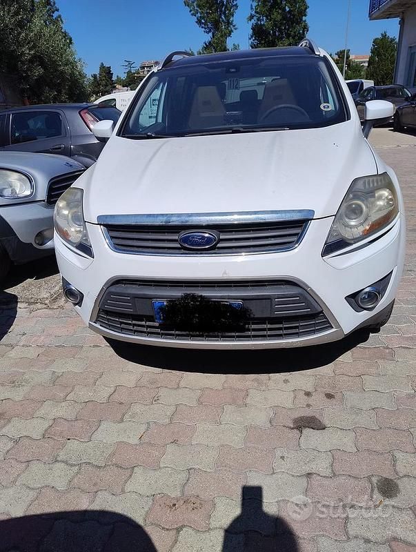 Usata Ford Kuga Titanium 136 CV (100 kW) 2010 Bianco SUV