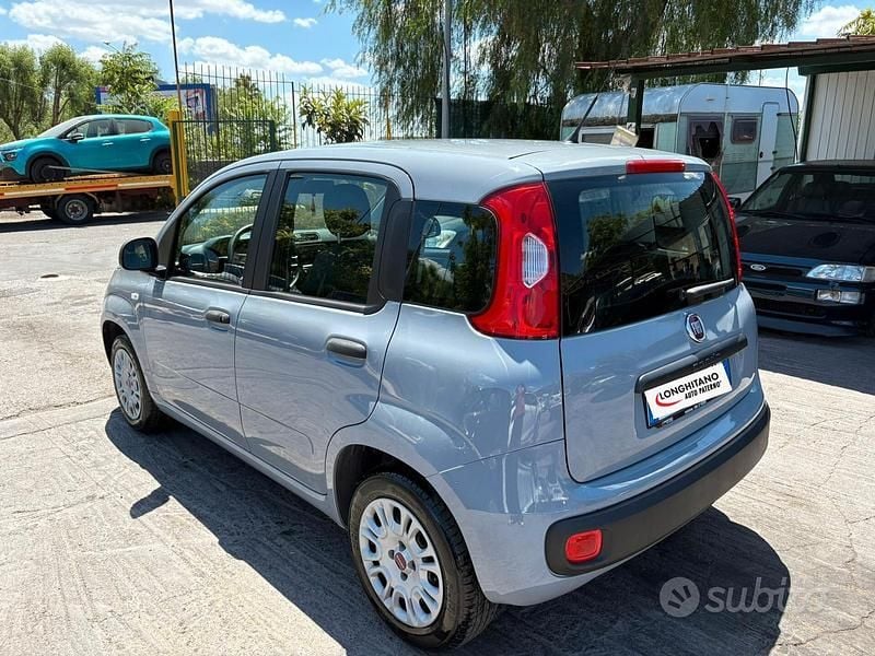 Usata Fiat Panda 69 CV (50 kW) 2018 Grigio Utilitaria
