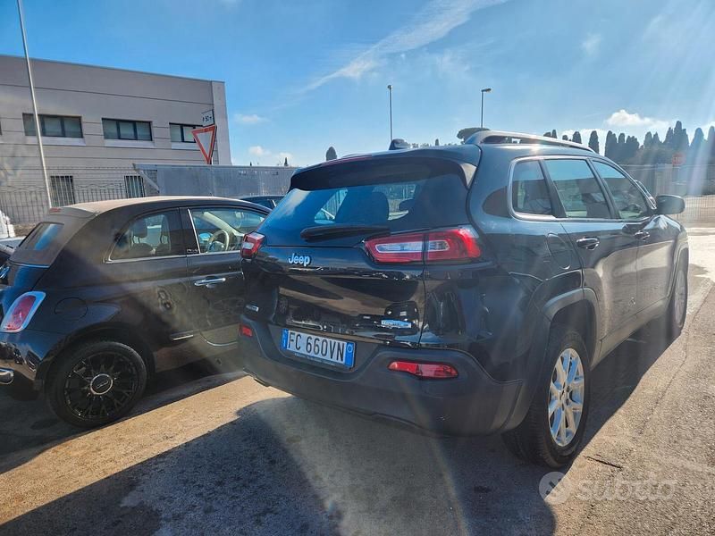 Usata Jeep Cherokee Limited 140 CV (102 kW) 2016 Nero SUV