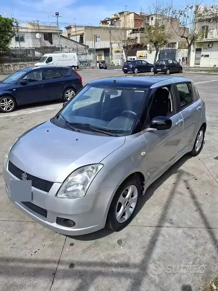 Usata Suzuki Swift 69 CV (50 kW) 2007 Grigio Utilitaria