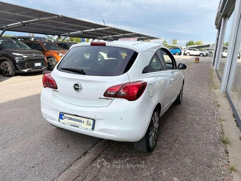 Usata Opel Corsa Innovation 95 CV (69 kW) 2018 Bianco Utilitaria