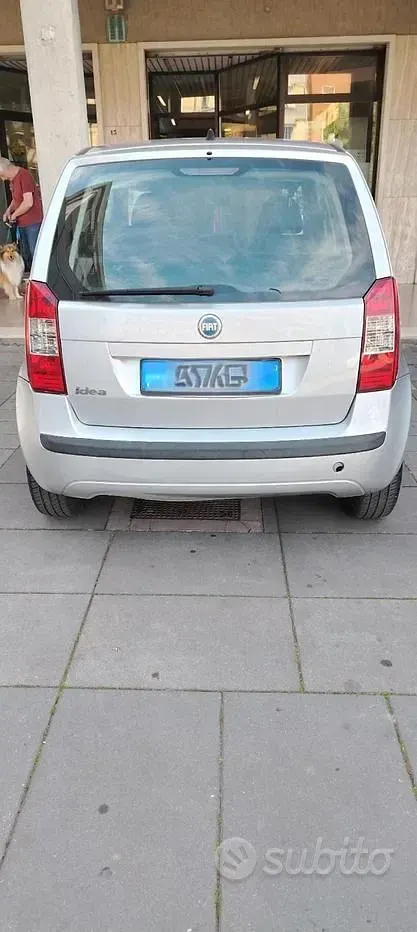 Usata Fiat Idea 95 CV (69 kW) 2008 Grigio Monovolume