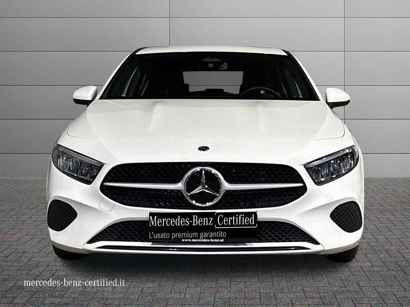 Usata Mercedes A180 Advanced 116 CV (85 kW) 2025 Bianco polare Berlina