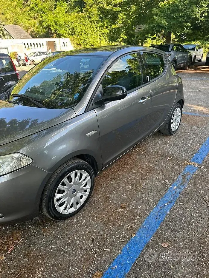 Usata Lancia Ypsilon S 95 CV (69 kW) 2012 Grigio Utilitaria