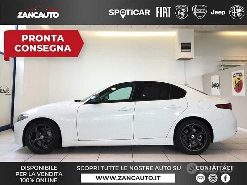 Usata Alfa Romeo Giulia Super 160 CV (117 kW) 2019 Bianco Berlina