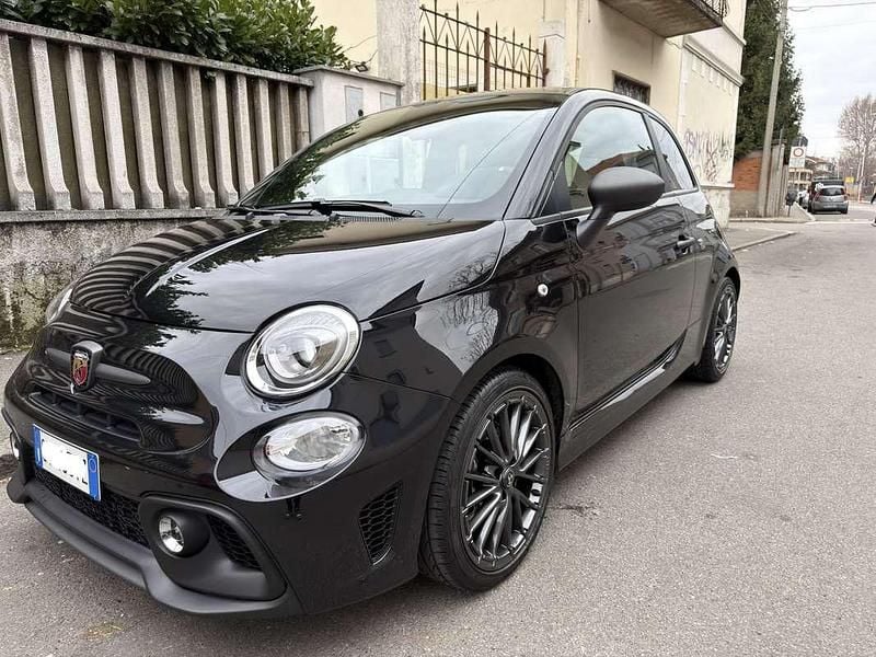 Usata Abarth 595 165 CV (121 kW) 2024 Utilitaria