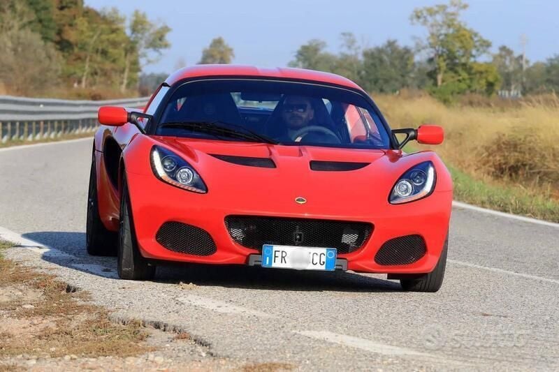Usata Lotus Elise 136 CV (100 kW) 2018 Rosso Cabrio