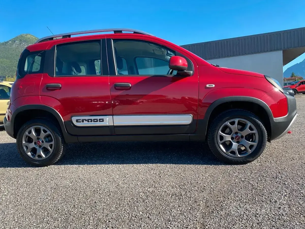 Usata Fiat Panda Cross Cross 80 CV (58 kW) 2015 Rosso Utilitaria