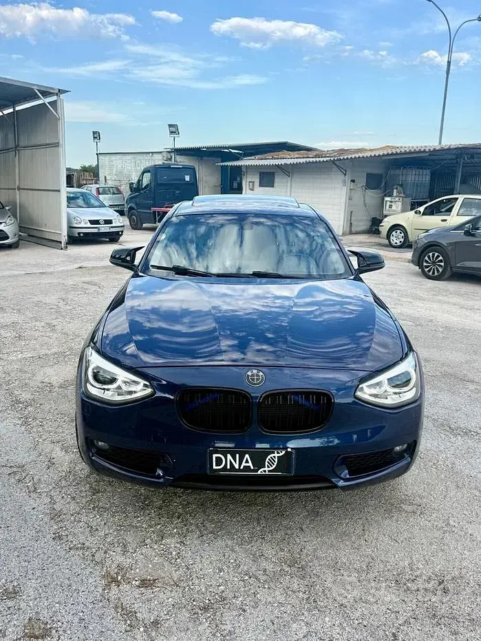 Usata BMW 118 Comfort Edition 143 CV (105 kW) 2015 Blu Utilitaria