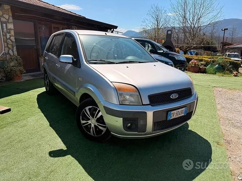 Usata Ford Fusion Titanium 68 CV (50 kW) 2009 Utilitaria