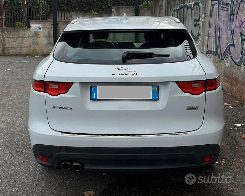 Usata Jaguar F-Pace 250 CV (183 kW) 2016 Bianco SUV