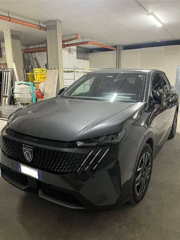 Usata Peugeot 3008 Allure 136 CV (100 kW) 2024 SUV