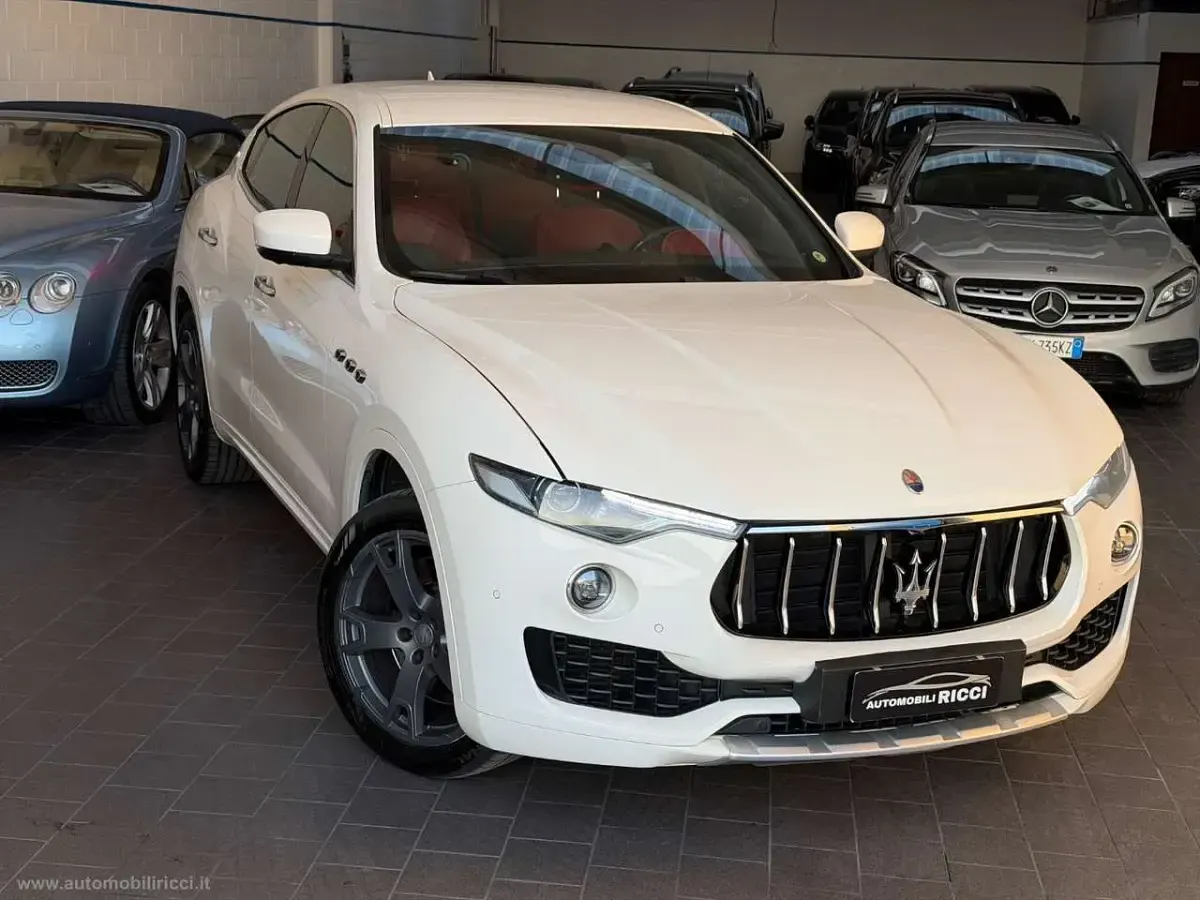 Usata Maserati Levante 430 CV (316 kW) 2017 Bianco SUV