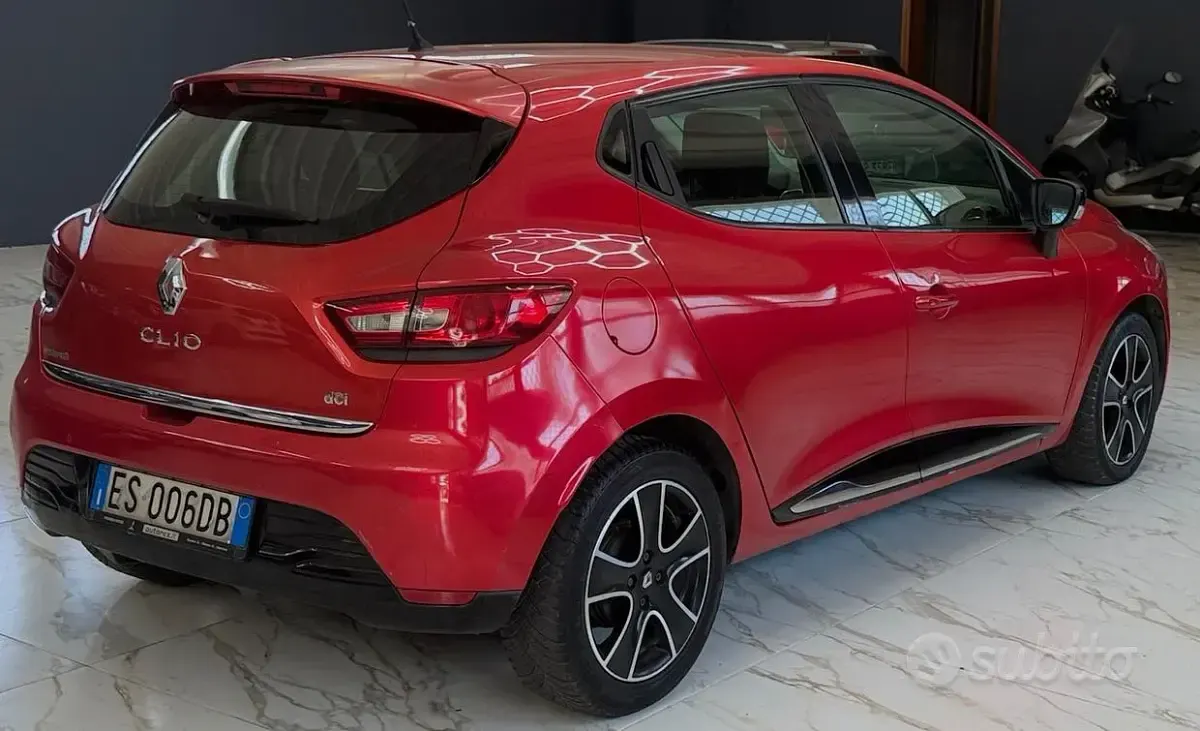 Usata Renault Clio 90 CV (66 kW) 2013 Rosso Utilitaria