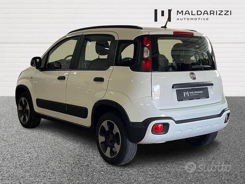 Usata Fiat Panda Cross Cross 69 CV (50 kW) 2020 Bianco Utilitaria