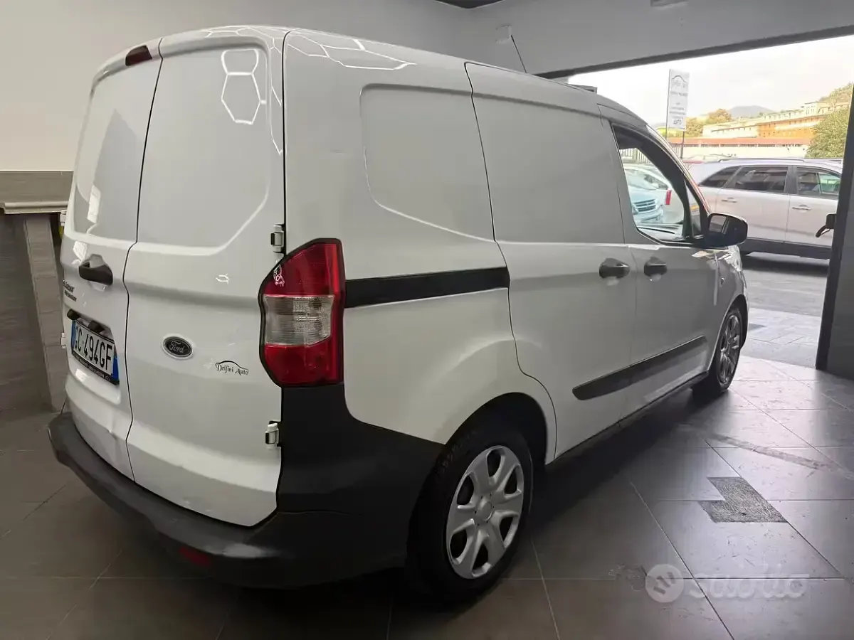 Usata Ford Transit Courier 75 CV (55 kW) 2020 Bianco Furgone