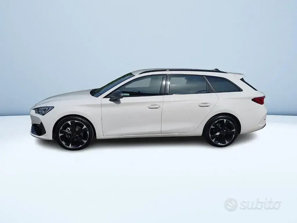 Usata Cupra Leon 150 CV (110 kW) 2024 Bianco Station wagon