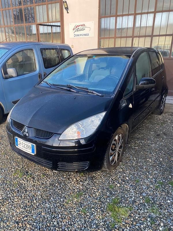 Usata Mitsubishi Colt Invite 2007 Nero Berlina