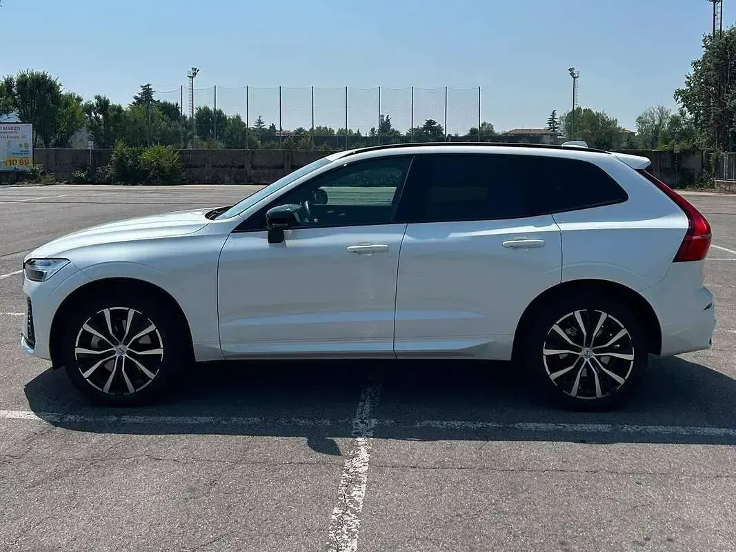 Usata Volvo XC60 197 CV (144 kW) 2024 Bianco SUV