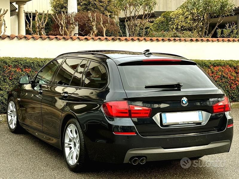 Usata BMW 520 M Sport 183 CV (134 kW) 2013 Blu Station wagon