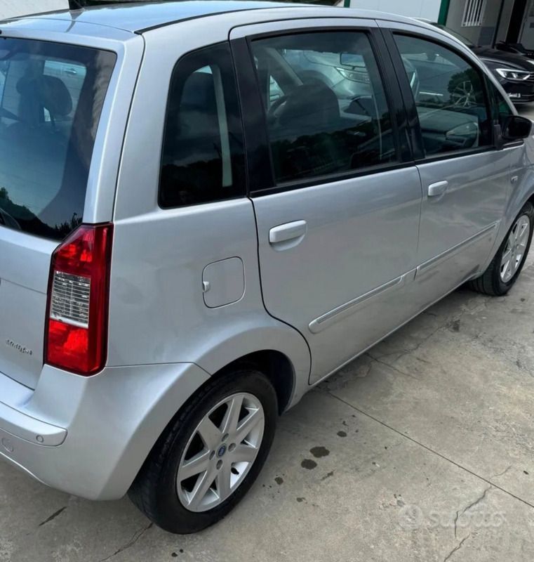 Usata Fiat Idea Emotion 101 CV (74 kW) 2006 Monovolume