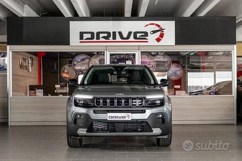 Usata Jeep Avenger Summit 100 CV (73 kW) 2024 Grigio SUV