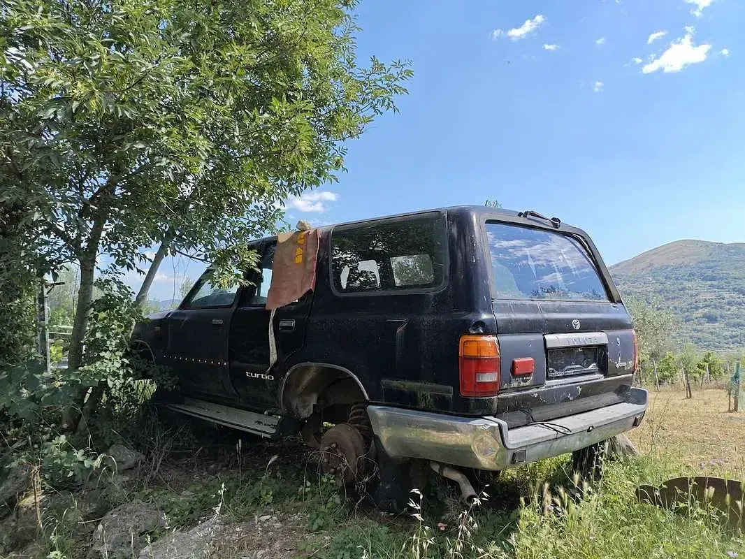 Usata Toyota 4 Runner 90 CV (66 kW) 1993 Nero SUV