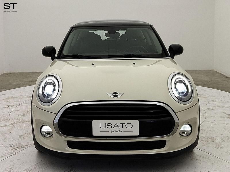 Usata Mini Cooper D 115 CV (84 kW) 2017 Beige Utilitaria