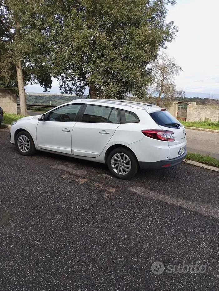 Usata Renault Mégane GrandTour 110 CV (80 kW) 2014 Bianco Station wagon