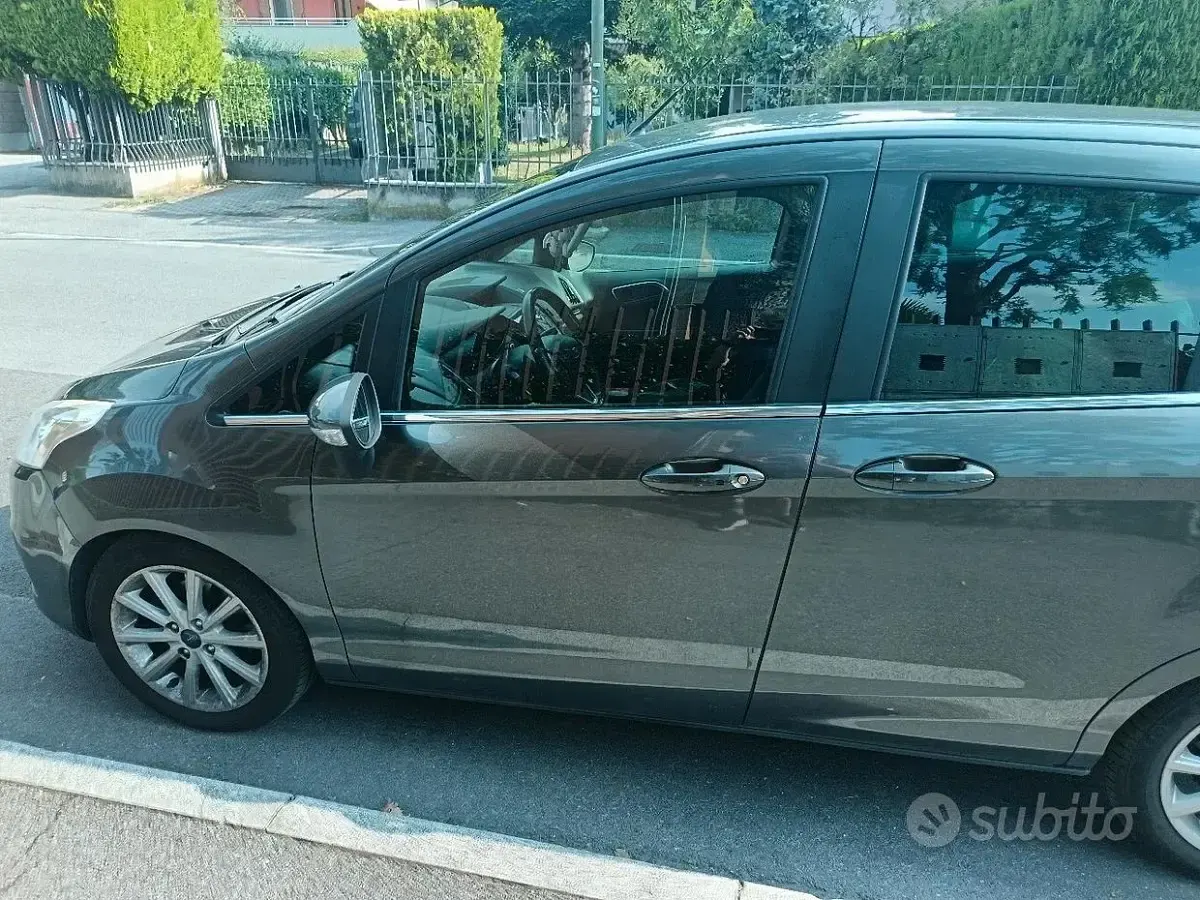 Usata Ford B-MAX 75 CV (55 kW) 2015 Grigio Monovolume