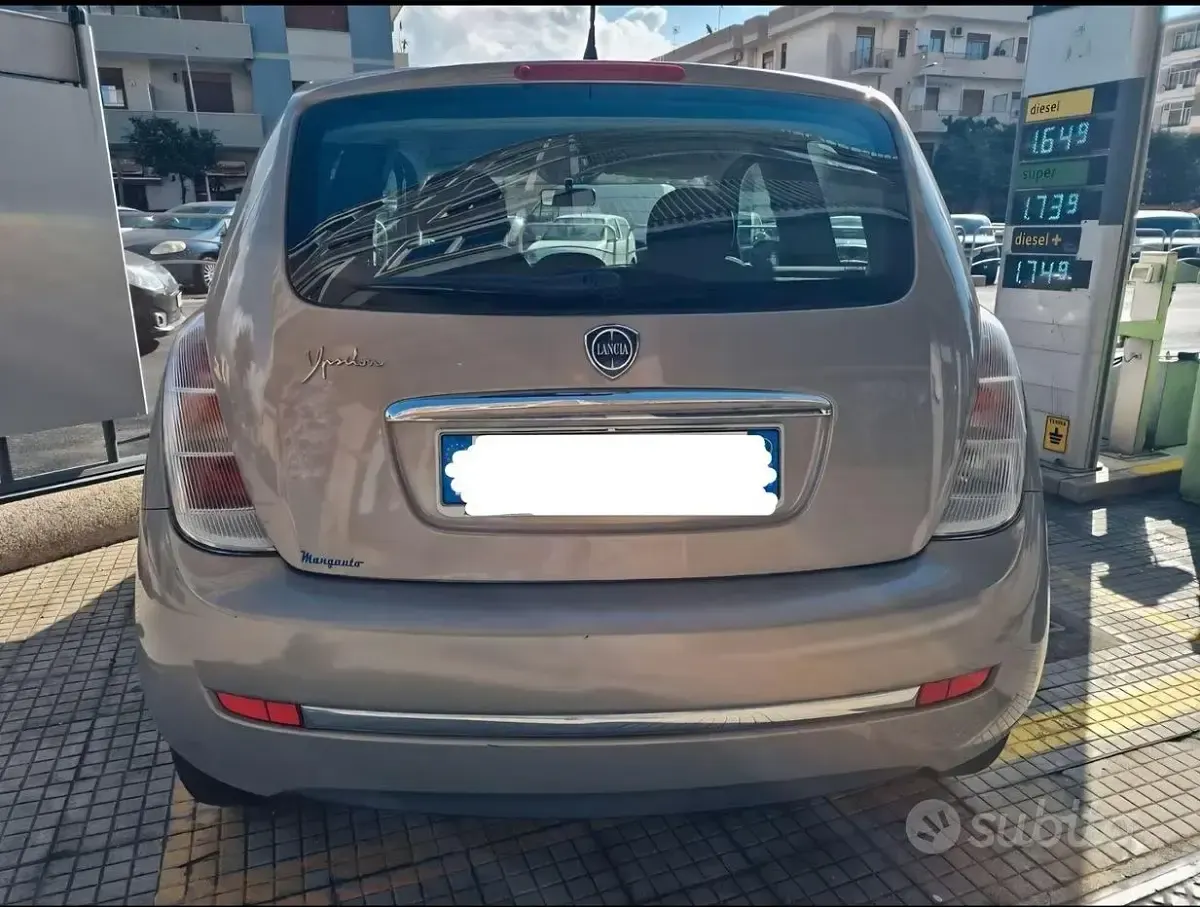 Usata Lancia Ypsilon 69 CV (50 kW) 2011 Utilitaria