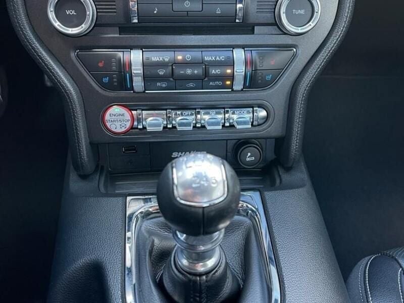 Usata Ford Mustang Fastback 421 CV (309 kW) 2017 Grigio Coupé