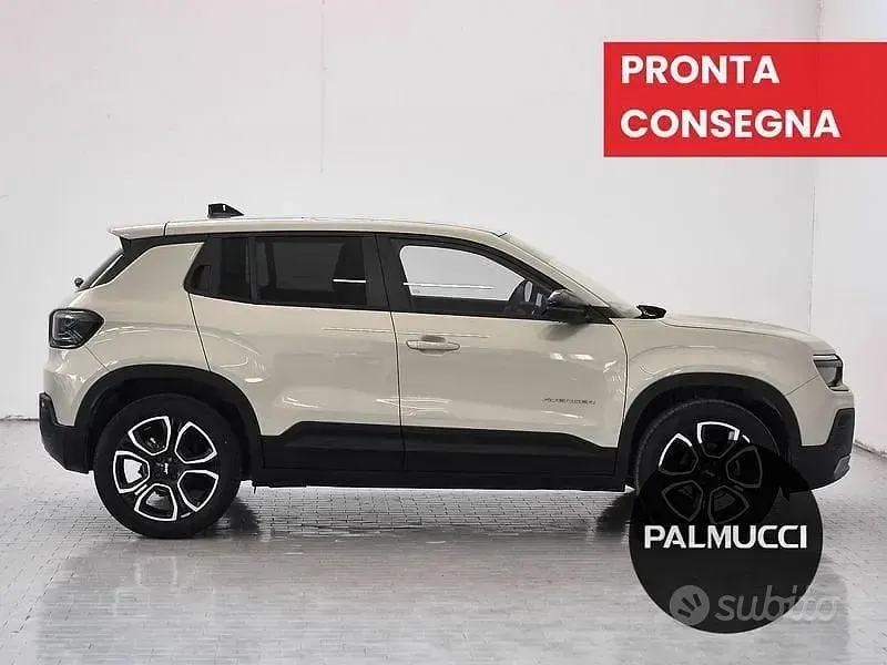 Käytetty Jeep Avenger Summit 100 HP (73 kW) 2025 Katumaasturi