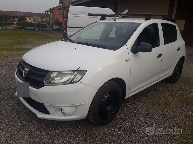 Usata Dacia Sandero 75 CV (55 kW) 2013 Bianco Berlina