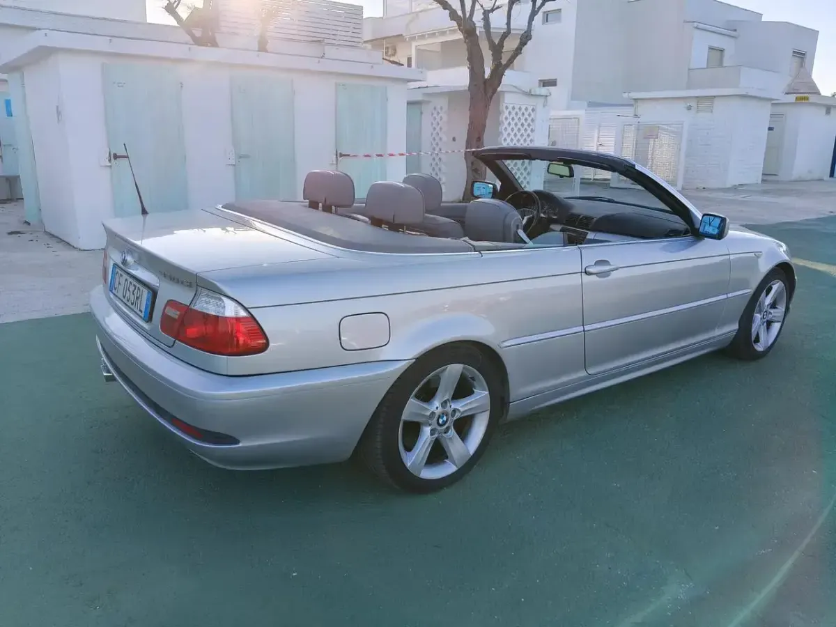 Usata BMW 330 Cabriolet 231 CV (169 kW) 2002 Cabrio