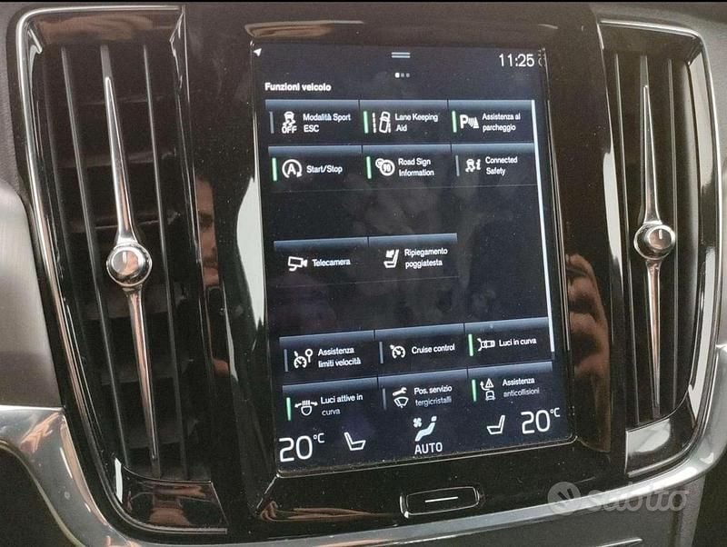 Usata Volvo V90 190 CV (139 kW) 2017 Station wagon
