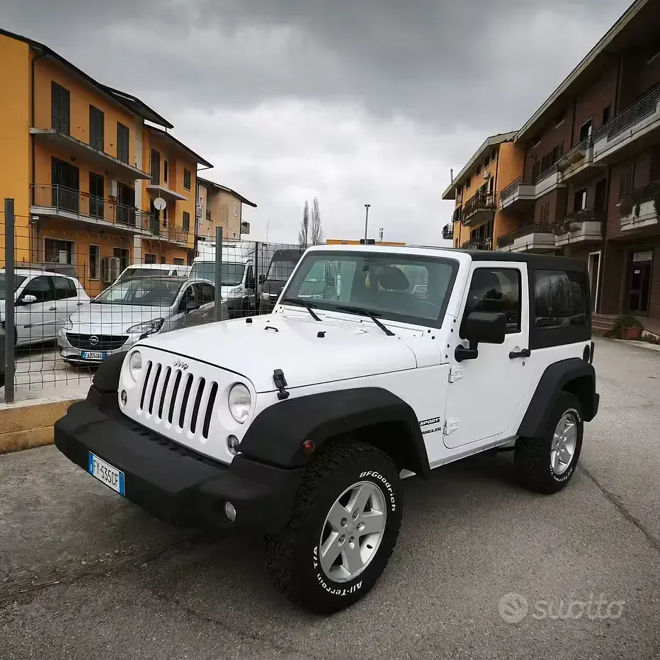 Usata Jeep Wrangler Sport 200 CV (147 kW) 2016 Bianco SUV